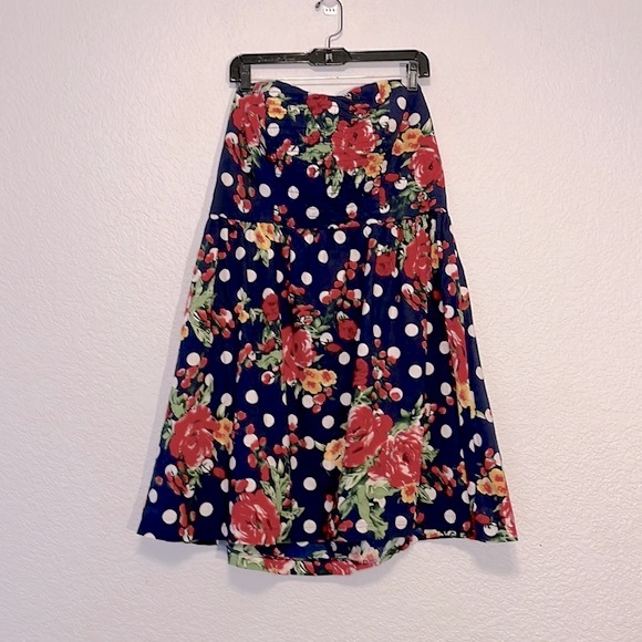torrid Dresses & Skirts - Torrid Floral Polka Dot Dress